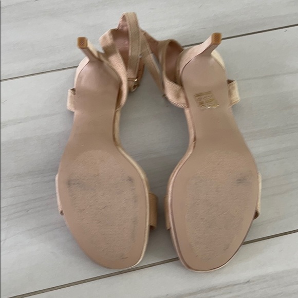 Cream heels 2 1/2inches. Lace up - Picture 5 of 6